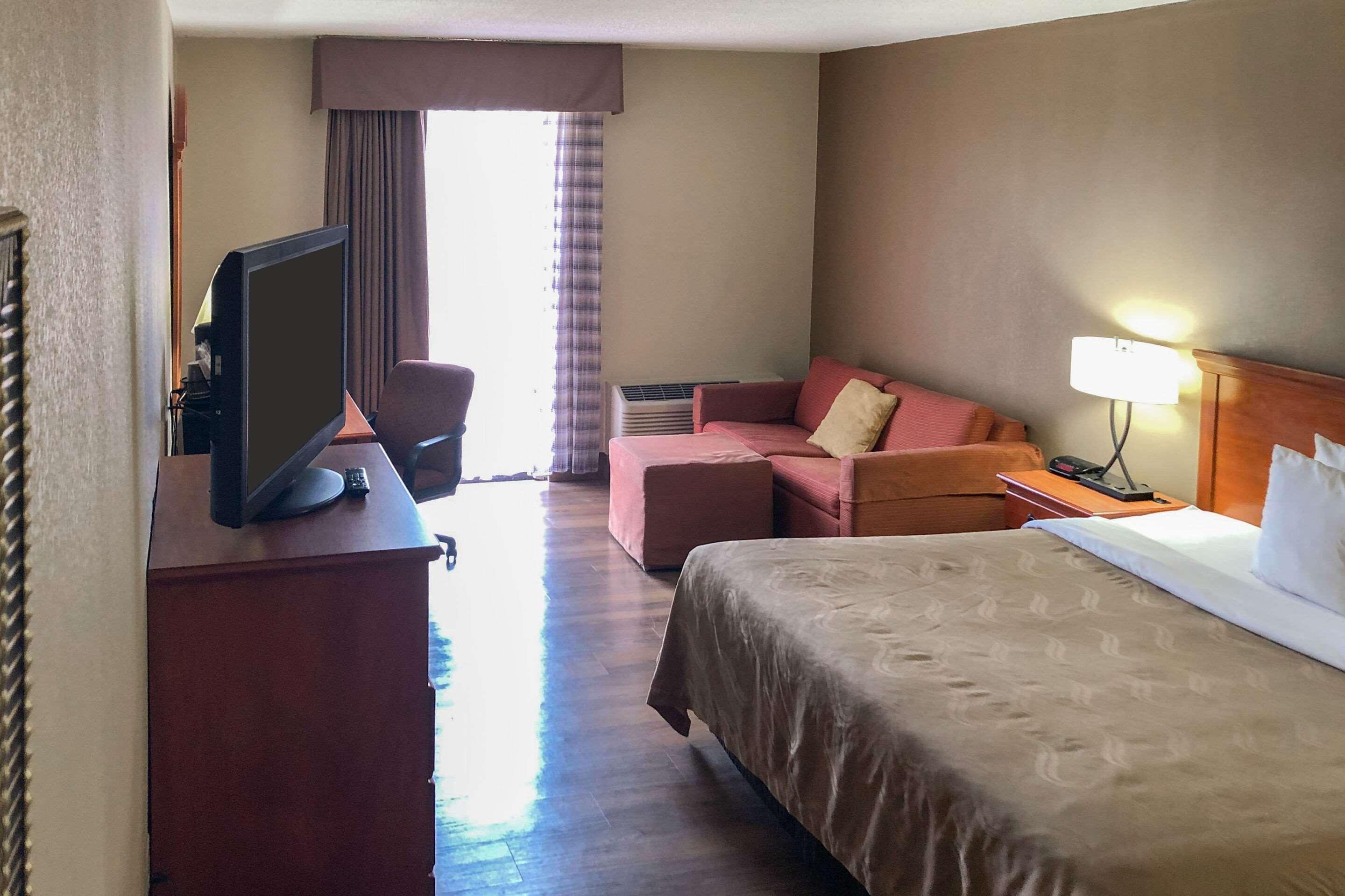 Quality Inn Near Joint Base Andrews-Washington Area Camp Springs Exterior photo