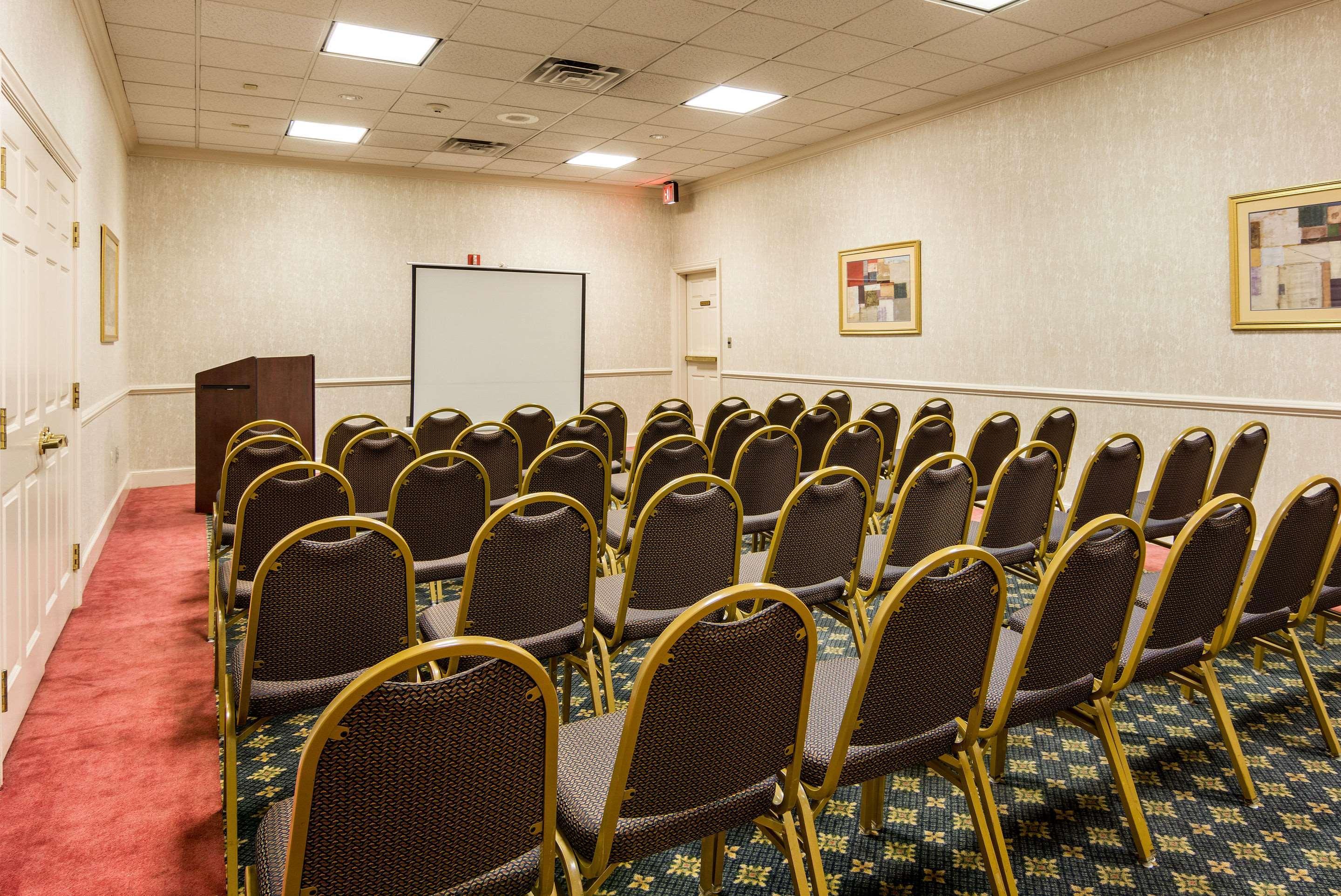 Quality Inn Near Joint Base Andrews-Washington Area Camp Springs Exterior photo